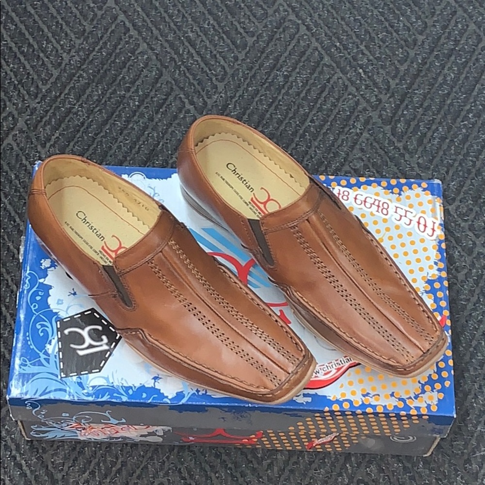 Men’s casual shoes
